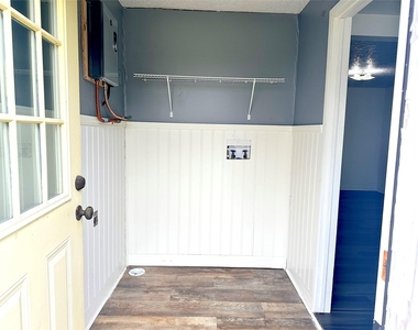 1005 Avenue E 1/2 - Photo Thumbnail 15