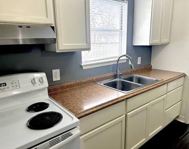1005 Avenue E 1/2 - Photo Thumbnail 12