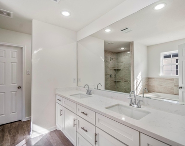 6513 Goldspier Street - Photo Thumbnail 14