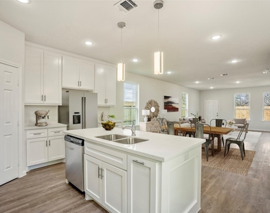 6513 Goldspier Street - Photo Thumbnail 4
