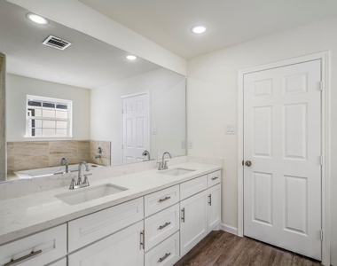 6513 Goldspier Street - Photo Thumbnail 16