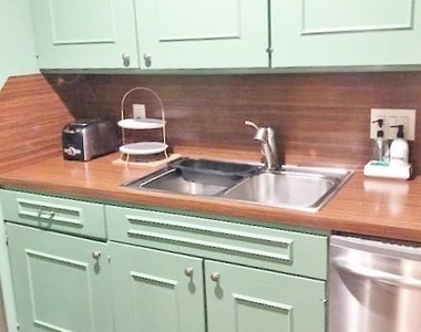 2701 Bellefontaine Street - Photo Thumbnail 3