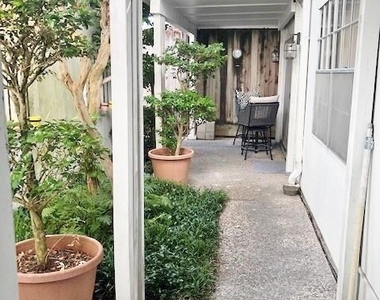 2701 Bellefontaine Street - Photo Thumbnail 15