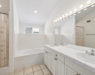4011 Garrott Street - Photo Thumbnail 14