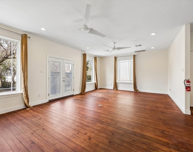 4011 Garrott Street - Photo Thumbnail 7