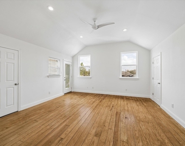 4011 Garrott Street - Photo Thumbnail 13