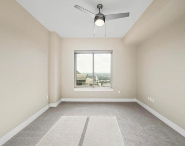 1475 Texas St - Photo Thumbnail 6
