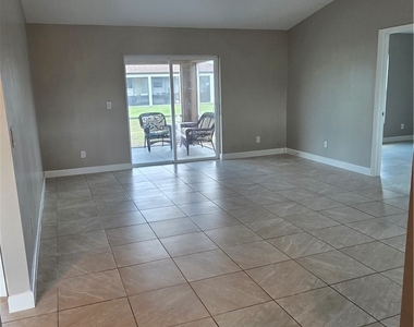 1117 Gordon Avenue S - Photo Thumbnail 1