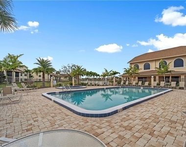 8445 Charter Club Circle - Photo Thumbnail 25