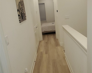5113 Briscoe Street - Photo Thumbnail 5