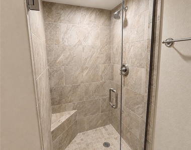 2264 Winkler Avenue - Photo Thumbnail 15