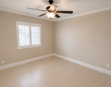 2264 Winkler Avenue - Photo Thumbnail 18