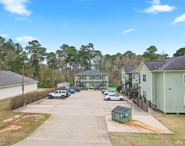 409 Beto St - Photo Thumbnail 1