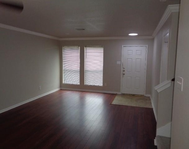 5034 Redwing Brook Trail - Photo Thumbnail 7