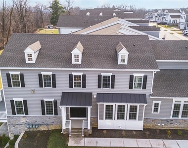 37 Hillandale - Photo Thumbnail 41