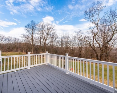 37 Hillandale - Photo Thumbnail 5