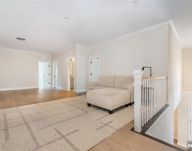 37 Hillandale - Photo Thumbnail 27