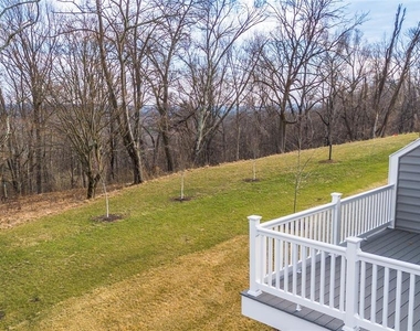 37 Hillandale - Photo Thumbnail 6