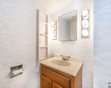 21 E Shore - Photo Thumbnail 12