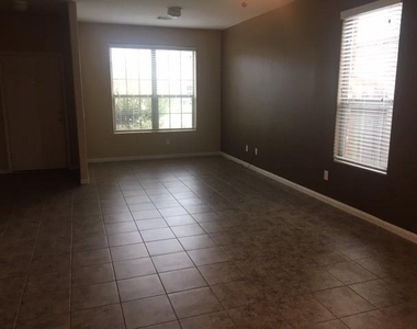 20102 Linden Spruce Lane - Photo Thumbnail 4