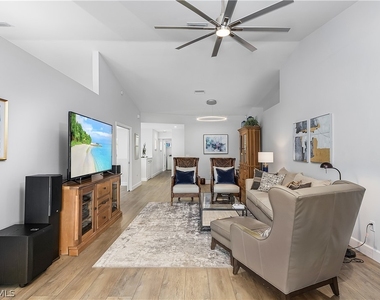 20271 Calice Court - Photo Thumbnail 3
