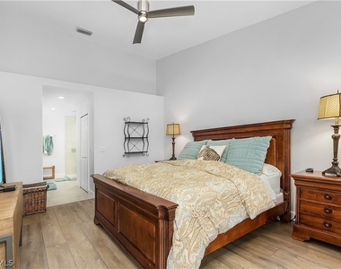 20271 Calice Court - Photo Thumbnail 11