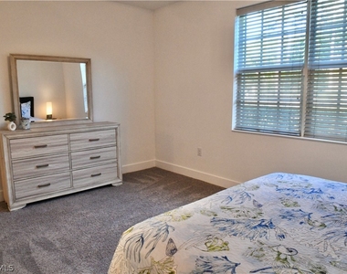 26390 Coco Cay Circle - Photo Thumbnail 10