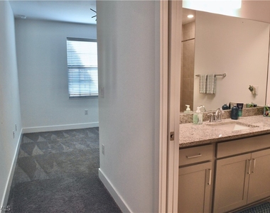 26390 Coco Cay Circle - Photo Thumbnail 14
