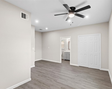 8402 Bassett Street - Photo Thumbnail 10