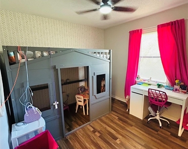 108 Creek Bend Lane - Photo Thumbnail 20
