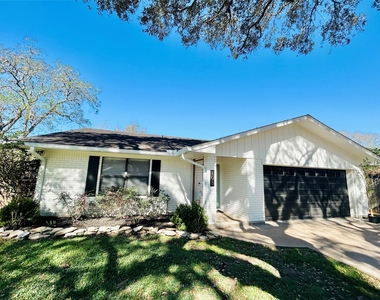 108 Creek Bend Lane - Photo Thumbnail 1