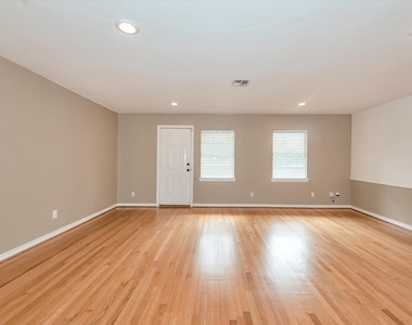 5321 Pagewood Lane - Photo Thumbnail 7
