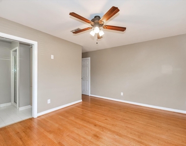5321 Pagewood Lane - Photo Thumbnail 18