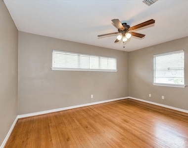 5321 Pagewood Lane - Photo Thumbnail 17