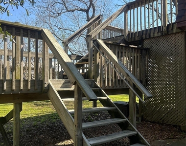1312 N Avenue R - Photo Thumbnail 4