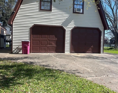 1312 N Avenue R - Photo Thumbnail 1
