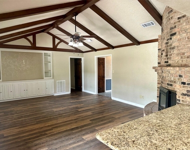103 Wroxton - Photo Thumbnail 8