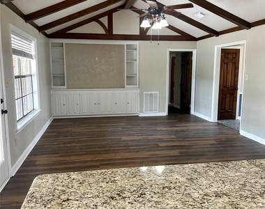 103 Wroxton - Photo Thumbnail 7