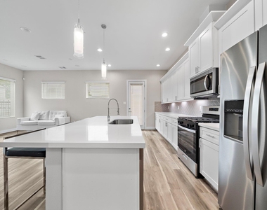 7510 Sandle Street - Photo Thumbnail 7