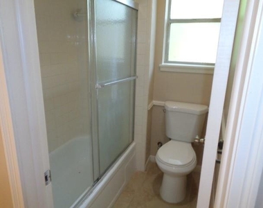 802 Baltic Lane - Photo Thumbnail 24