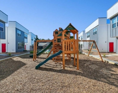 13588 Ella Blvd Boulevard - Photo Thumbnail 4