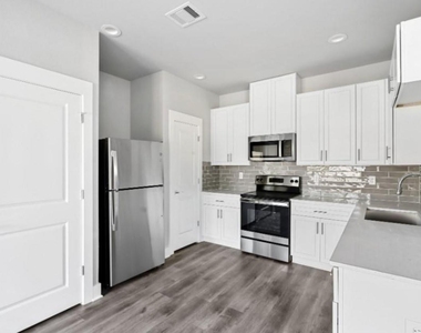 13588 Ella Blvd Boulevard - Photo Thumbnail 15