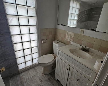 6015 Beekman Road - Photo Thumbnail 8