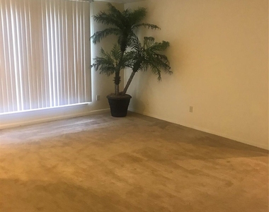 6151 Briar Glade Drive - Photo Thumbnail 7