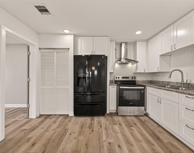 7436 Abilene Street - Photo Thumbnail 8