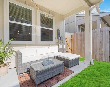 1512 Parkland Oak Drive - Photo Thumbnail 29