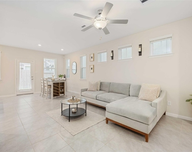 1512 Parkland Oak Drive - Photo Thumbnail 5