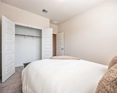 1512 Parkland Oak Drive - Photo Thumbnail 24