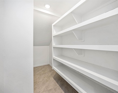 1512 Parkland Oak Drive - Photo Thumbnail 13