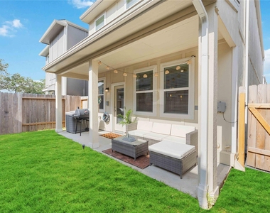 1512 Parkland Oak Drive - Photo Thumbnail 3